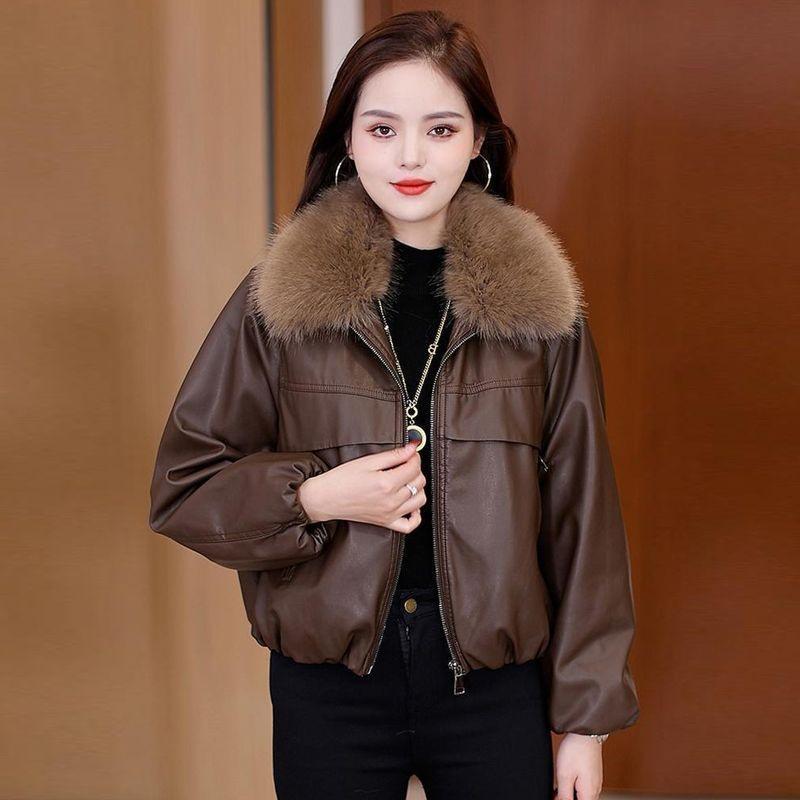 Women's Petite Loose Fit Leather Jacket Coat with Removable Large Fur Collar, Fleece-Lined, Short Style, Thickened, Winter 2025 New Arrival.