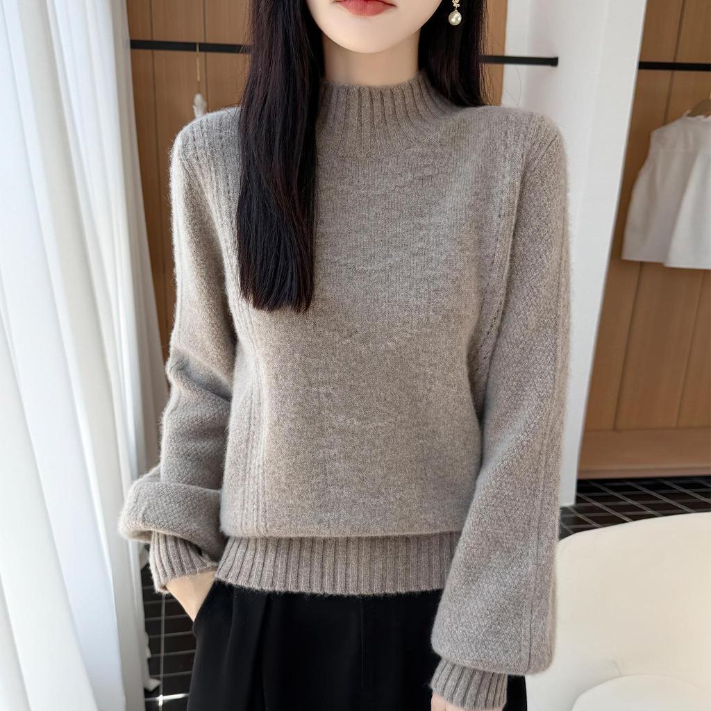 2026 Autumn/Winter Pure Wool Thickened Knitwear: Women's Long Sleeve Hollow Sweater with Half-High Collar