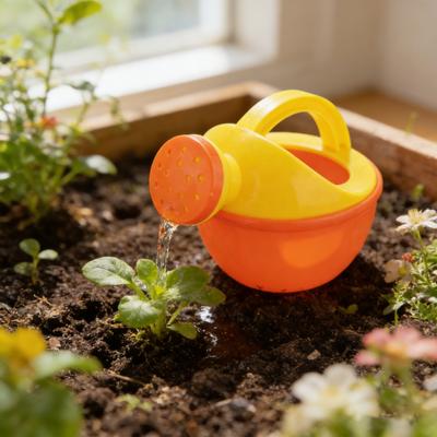 Petit Arrosoir pour Enfants Arrosoir Jouet en Plastique Arrosoir Minuscule Sûr Jouet d'Arrosage Amusant pour Enfants Jardinage Plage Fête à la Piscine