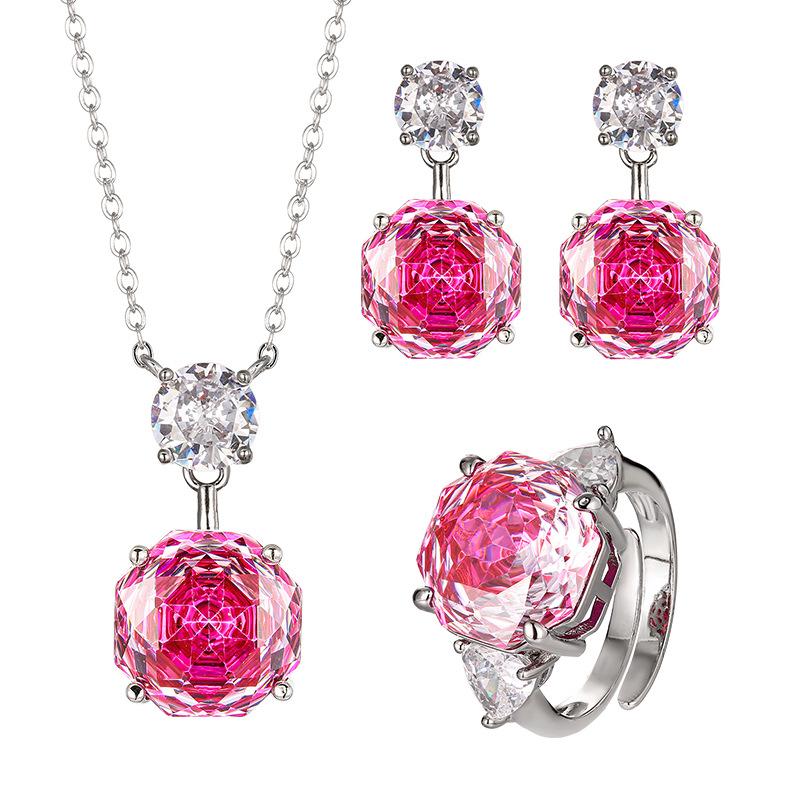 Autumn and winter new Huabi jewelry copper bottom gold-plated rose cut rose red simple wind round set main stone 14-12m