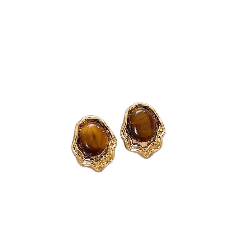 Elegant Gold Tiger Eye Stud Earrings – New 2025 Designer Style