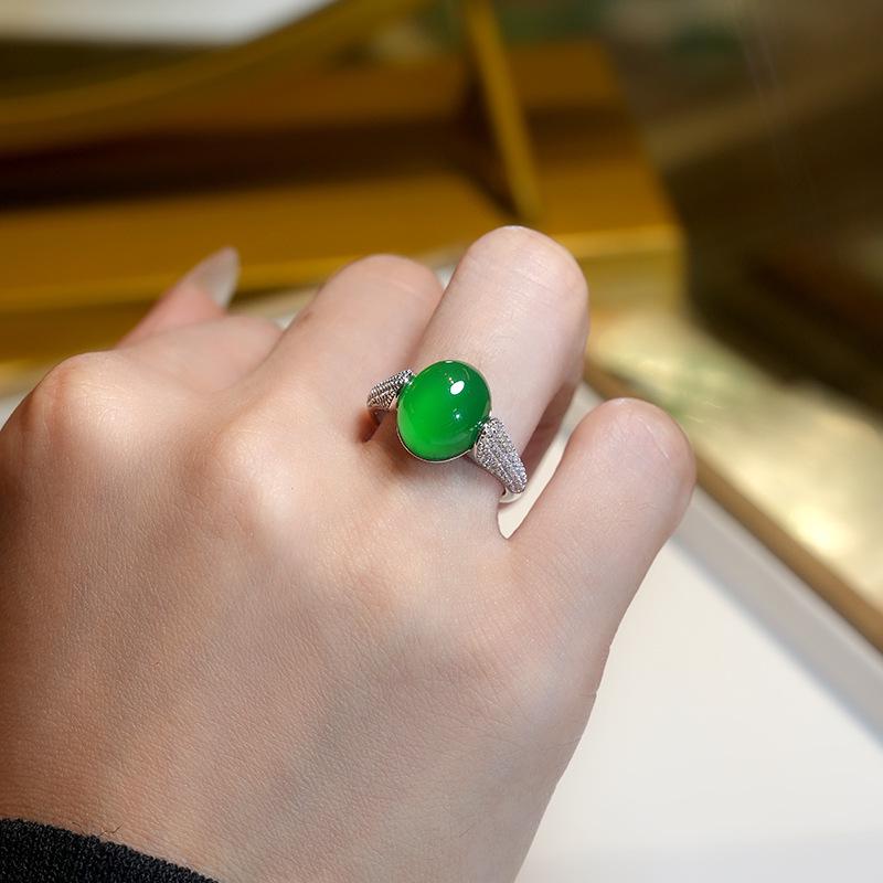 Sterlingsilber Achat Chalcedon Ring - Grün Jadeit-Inspiriertes Hautaufhellendes Modeaccessoire für Damen