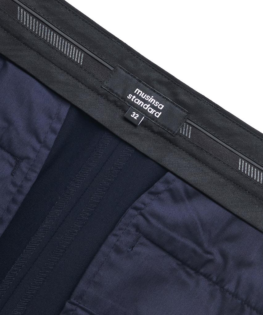 Musinsa Standard Lightweight Loose Tapered Hidden Banding Crop Slacks [Navy]