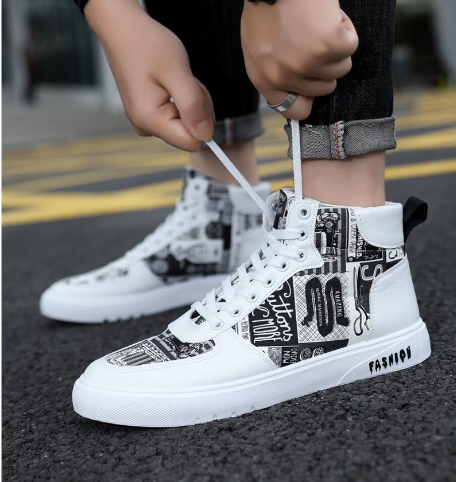 Fashion Street Lace Up Doodle Footwear for Men Tennis Shoes Zapatillas Hombre Men‘s Sneakers High Top Casual Shoes Fashion Skateboard