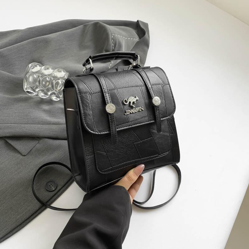 

Трендовый повседневный рюкзак для женщин 2024 года, новая модная сумка через плечо в иностранном стиле, повседневный простой рюкзак большой вместимости чёрный