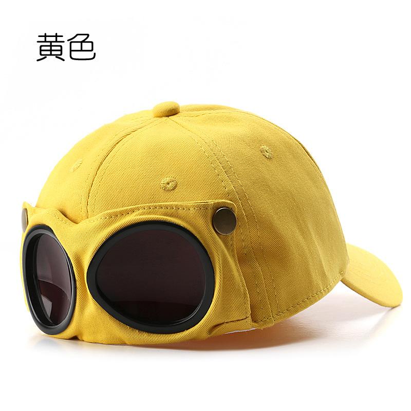 Pilot-style personality glasses and baseball cap