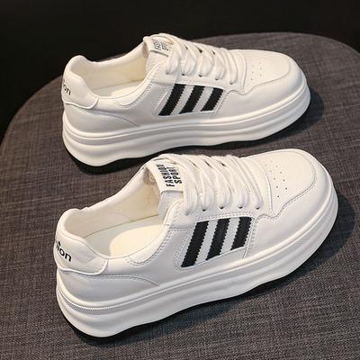 Stepping On Shit Leather Little White Shoes Women's Shoes 2025 Autumn New Popular Versatile Sports and Leisure Student Board Shoes Women's Models
