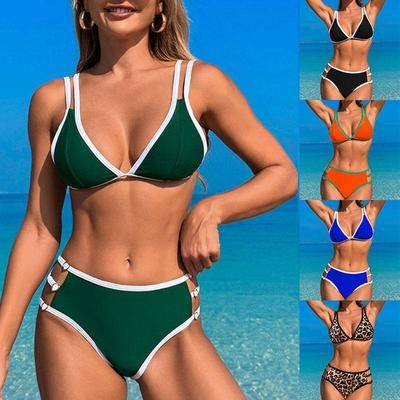 Stroje kąpielowe – Bikini