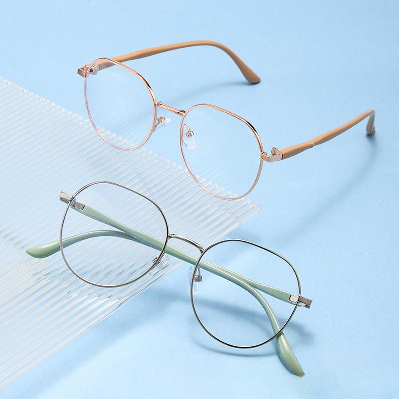 2 Pair of Women'S Round Frame Glasses in Various Colors Featuring a Vintage Minimalist Style