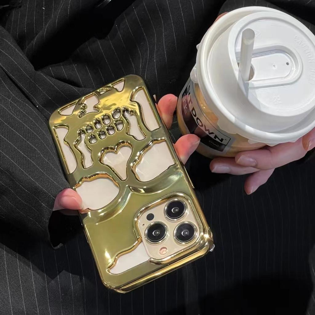 Luxury Skeleton Skull Case for iPhone 16 11 12 13 14 15 Pro Max Phone Shockproof Back Cover Camera Full Protect Hollow Funda