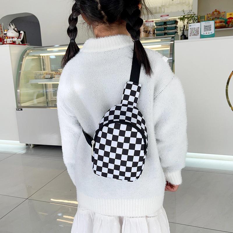 Kids' Trendy Plaid Crossbody Bag - Lightweight Single-Shoulder Bag for Boys and Girls, Small Size for Primary School Students