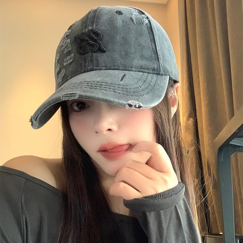 Retro Hole Baseball Cap Women's Spring and Summer New Washed Versatile Cap Showing Face Small Hat Trend