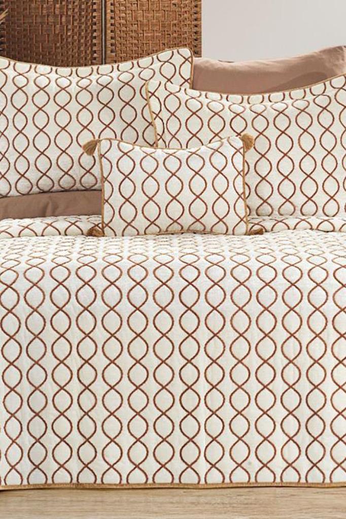 Brillance Quilted Bedding Set 4 Pcs, Bedspread 250x250, Pillowcase 50x70, Double Size, Velvet, Wedding, Cream Gold