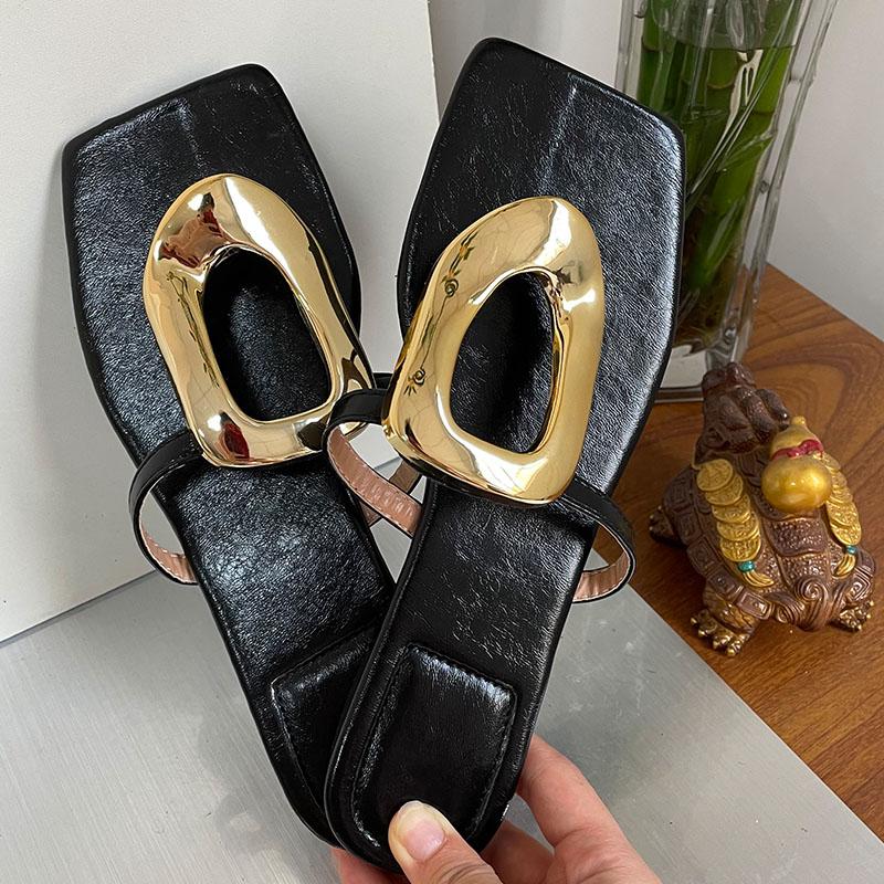 Fashion Black Luxury Slides Ladies Flats Slippers Shoes Female Flip Flops Summer Beach Fashion Metal Women Slippers Shoes Big Size