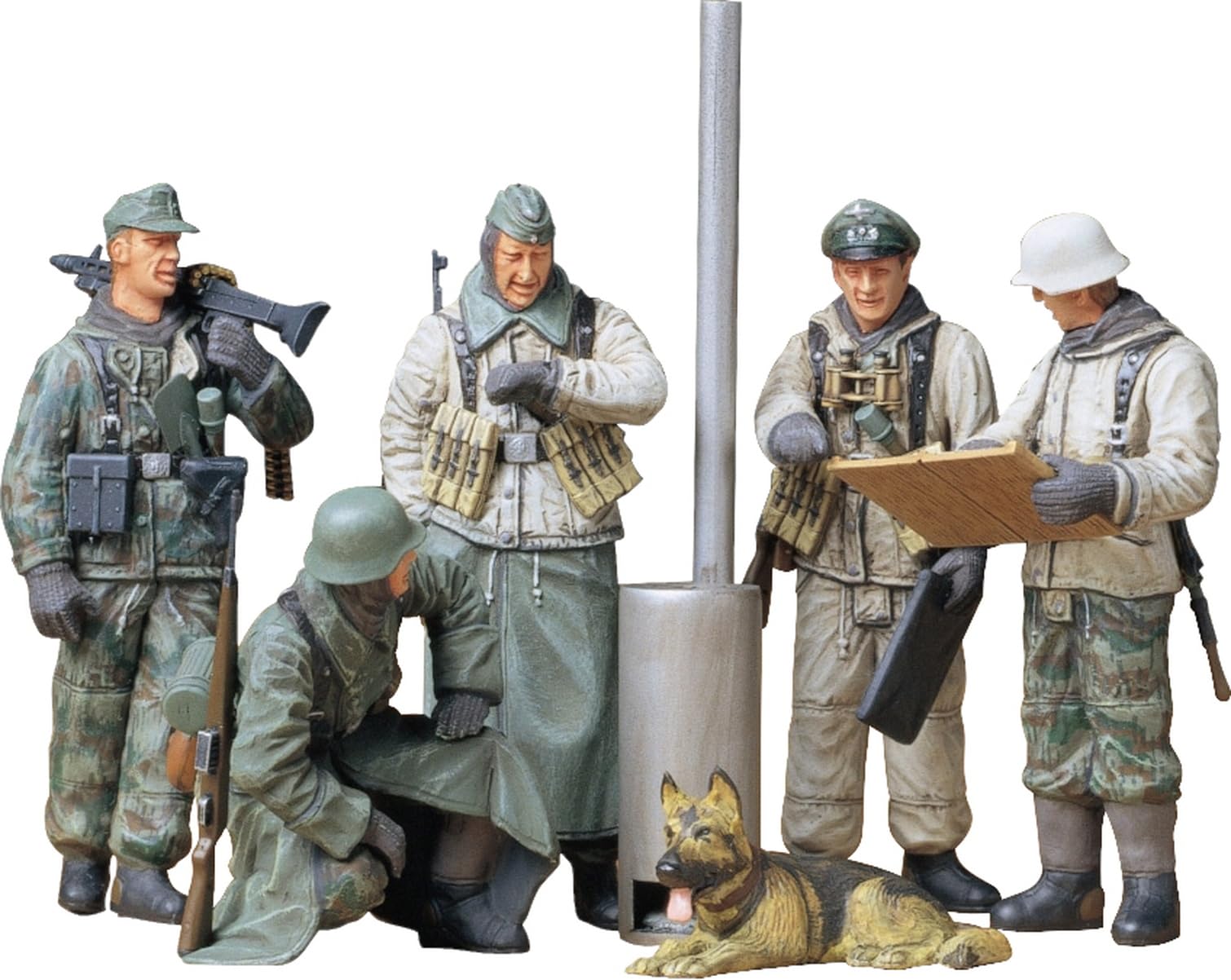 

Tamiya 1/35 Military Miniature Series No. 212 German Army Infantry Field Conference Set Plastic Model 35212