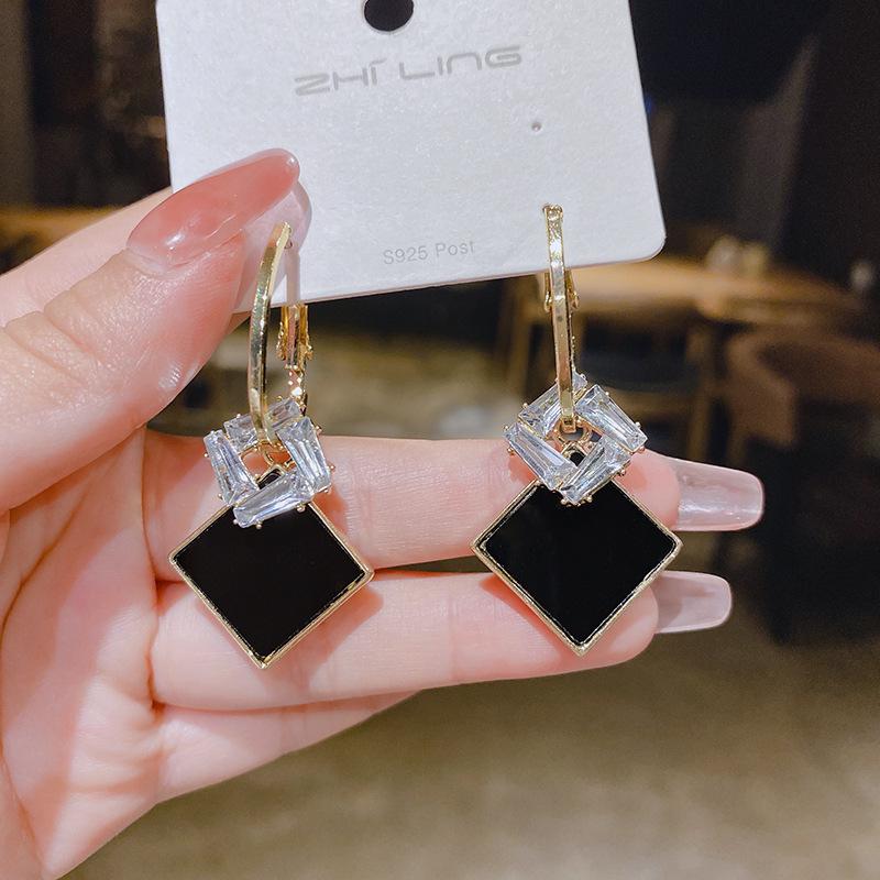Elegant Black Butterfly Tassel Earrings - Sweet, Cool, and Versatile Design