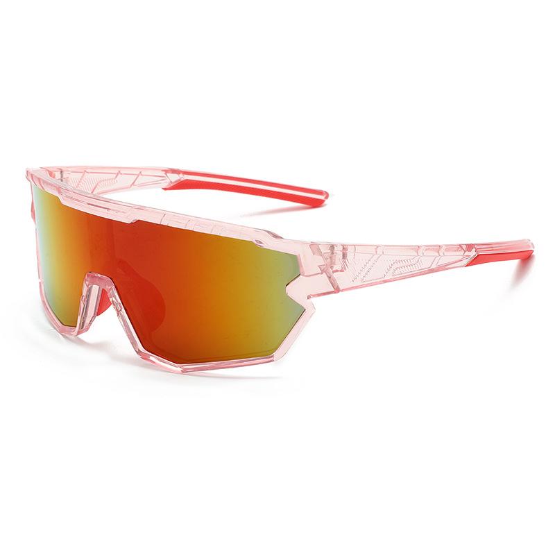 

Outdoor hiking and windproof and UV goggles are used day and night