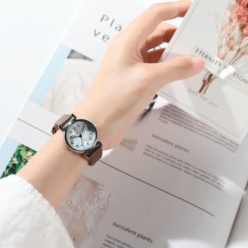 Trendy Girls Watch Trendy Retro Fashion Personalized Student Watch Casual Fresh Girlfriend Small Watch