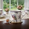 Wedgwood Kubek z porcelany kostnej 'Szczęśliwy Ptak'