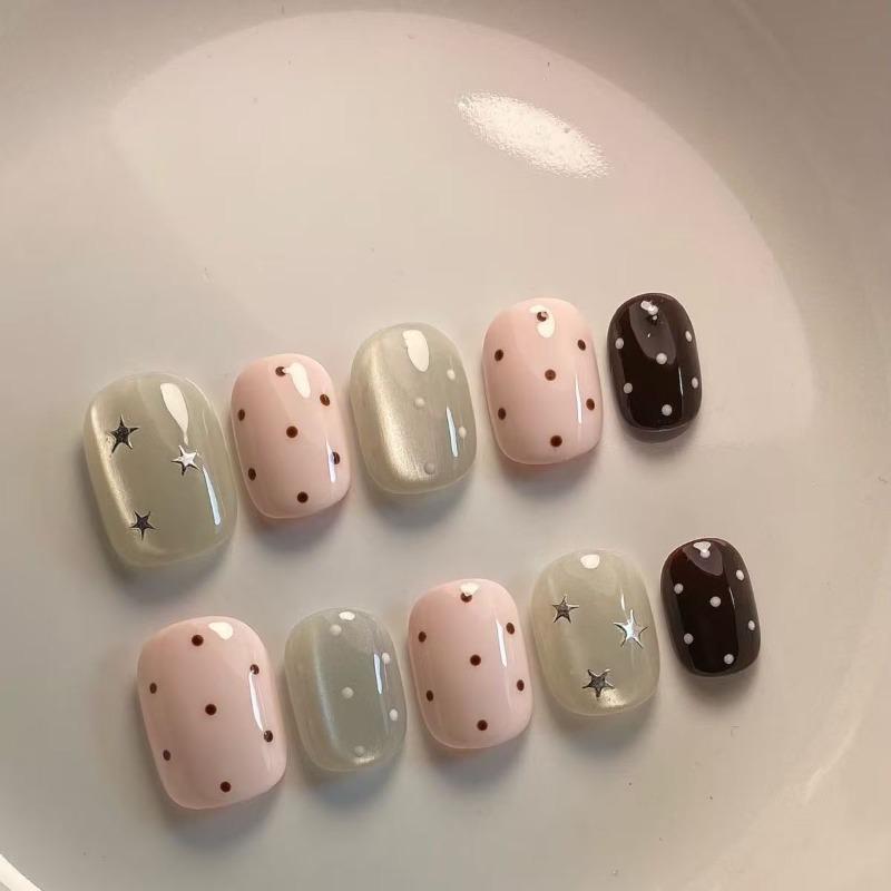 New Handmade Wearing False Nails Pink Polka Dot Star Cat-eye Designs Short Round Square Nail French Shiny Nail Tips Art Spring