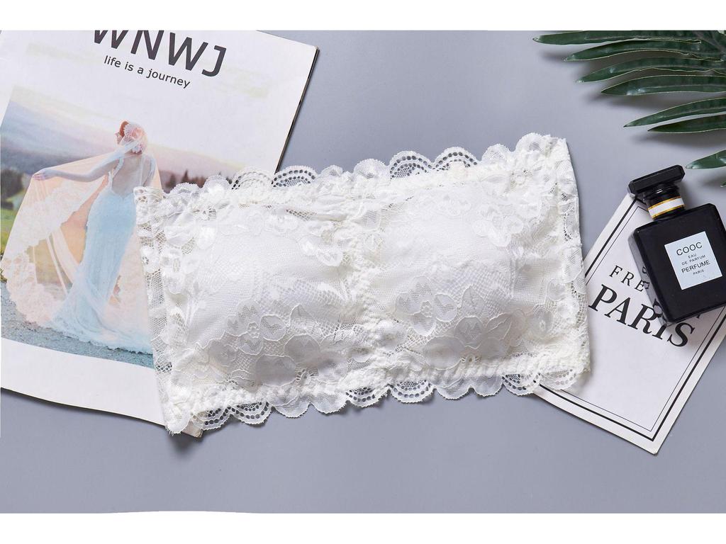 Lace Strapless Anti-Slip Bandeau with Chest Pads – Large Size, Beautiful Back, Anti-Exposure Base Layer.