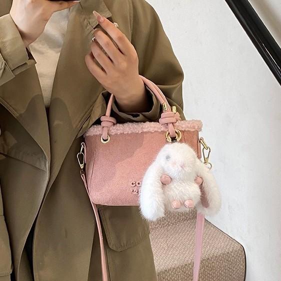 IELGY Fresh Cute Plush Handbag Autumn Winter All-Match One-Shoulder High-End Messenger