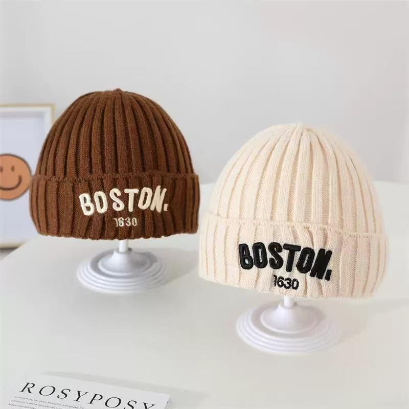 Căciulă de lână tricotată pentru copii: Pulover confortabil de toamnă/iarnă cu stil coreean și design cu litere pentru băieți și fete