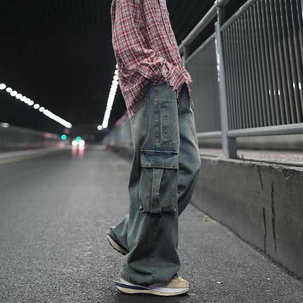 Men's American Retro Washed Wide-Leg Jeans with Big Pockets - Loose Straight-Leg Workwear Pants for Spring & Autumn.
