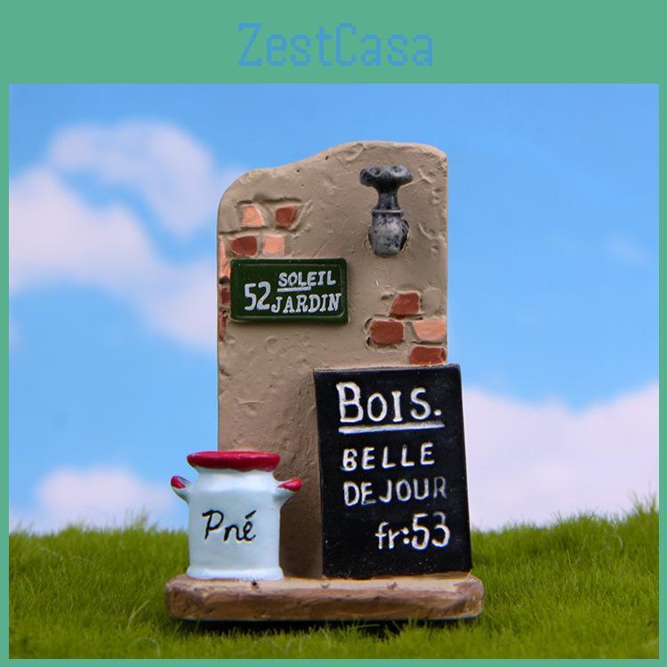 Billboard Creative Water Bottle Wall Scene Mini Model Ornament For Decor Garden