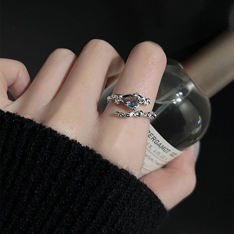 Women's Gradient Gem Three-Piece Ring Set - Elegant, Irregular Design