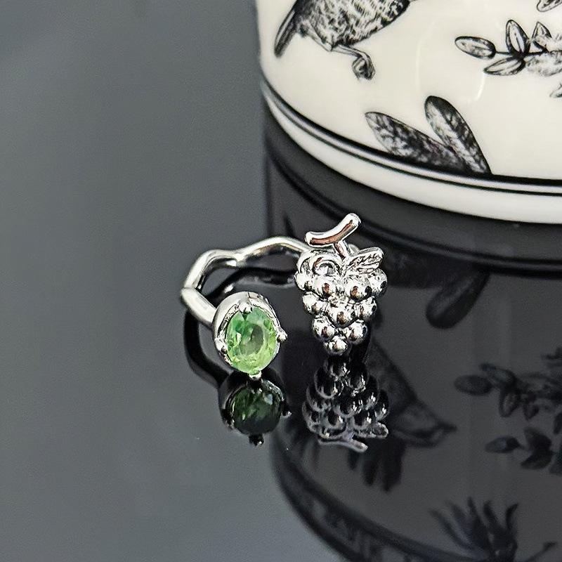 Niche Design High-End Light Luxury Open Ring Simple Flower Grape Personality Get Ring