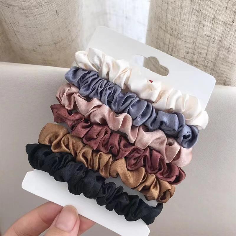 Advanced and Elegant, Minimalist Simulation Silk Hair Loop, Versatile, High-end Tie Hair Rope, High Ponytail Leather Band.