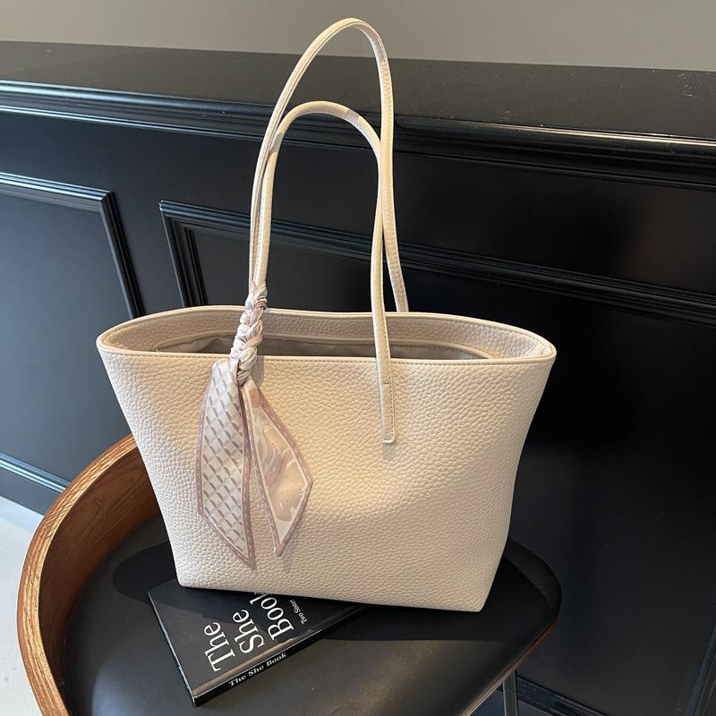 Large-capacity bag women's new spring and summer simple student class shoulder bag work leisure tote bag