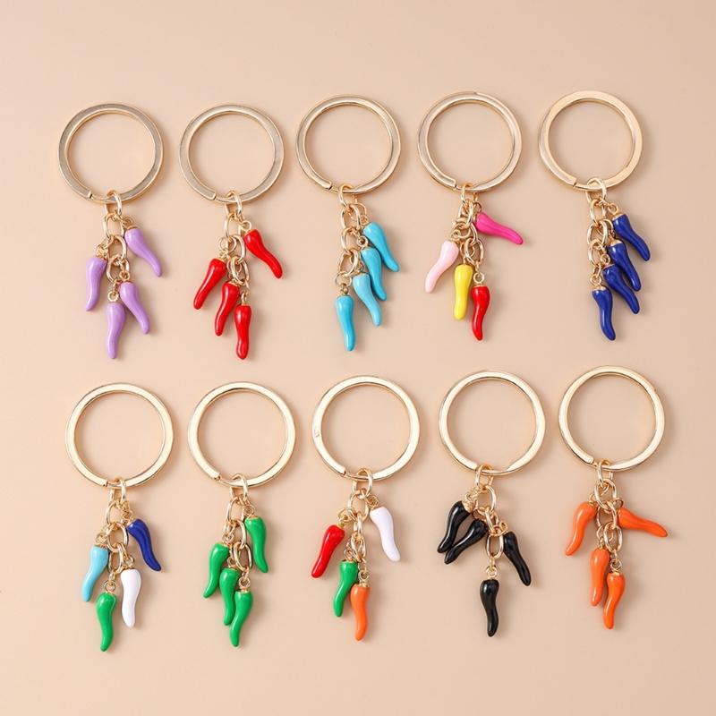 Fun Mini Chili Keyring Stylish Decorative Zinc Alloy Keychain Hanging Ornament For Keys Purses Gift