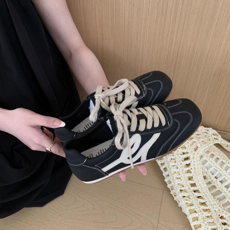 Retro little white shoes women's 2025 new autumn versatile soft-soled Agande training shoes non-slip casual sports shoes