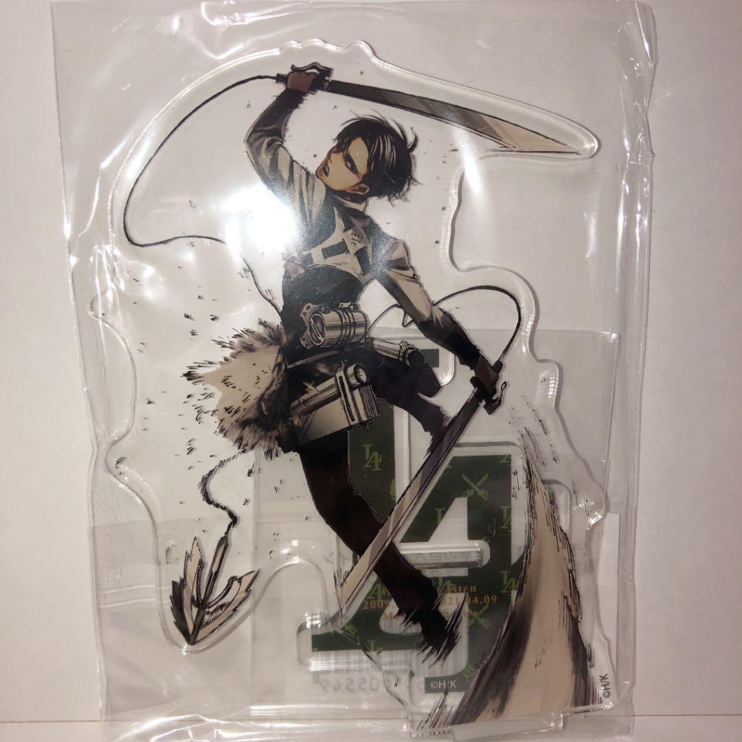 Used Acrylic stand Levi