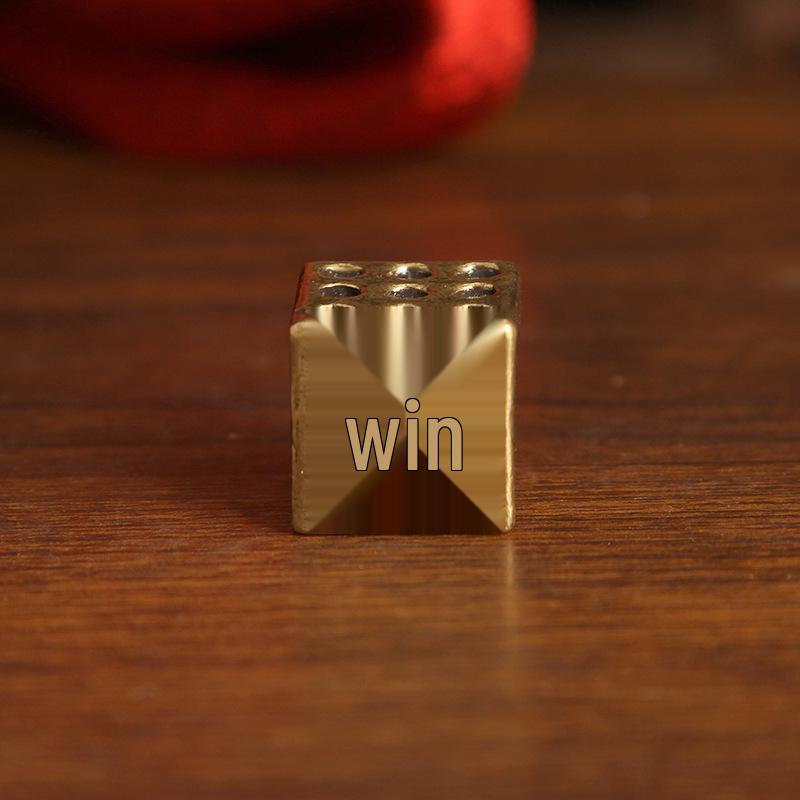 Retro Brass Dice – Creative Bronze Design for Nightclubs and Bars