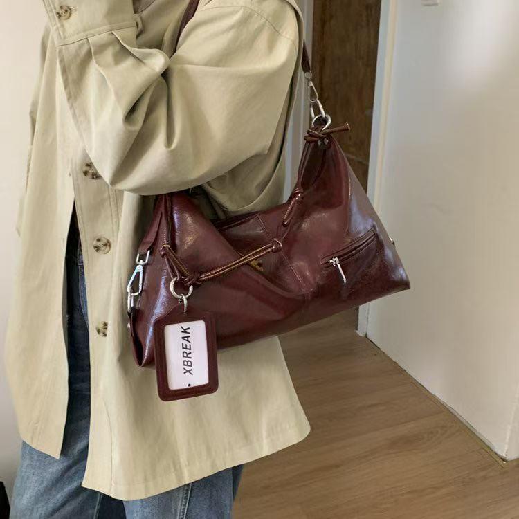 Chic Retro Textured Women's Crossbody Bag - Versatile & High-End Design