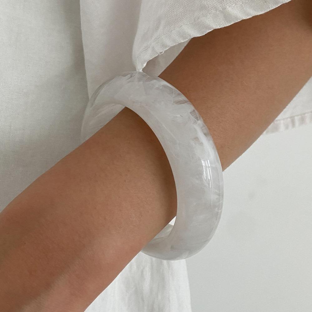 Gold Irregular Wide Bracelet Smudging Retro Hand Ring Exaggerated Acrylic Bangle  Friend Gift