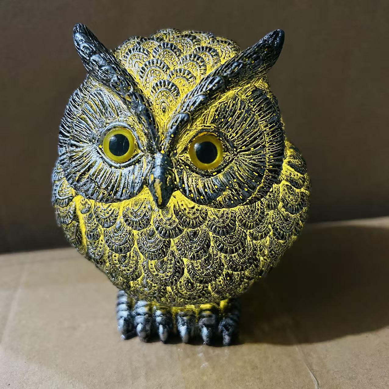 

Милі прикраси з смоли у вигляді сови: Ручної роботи декор для саду та дому