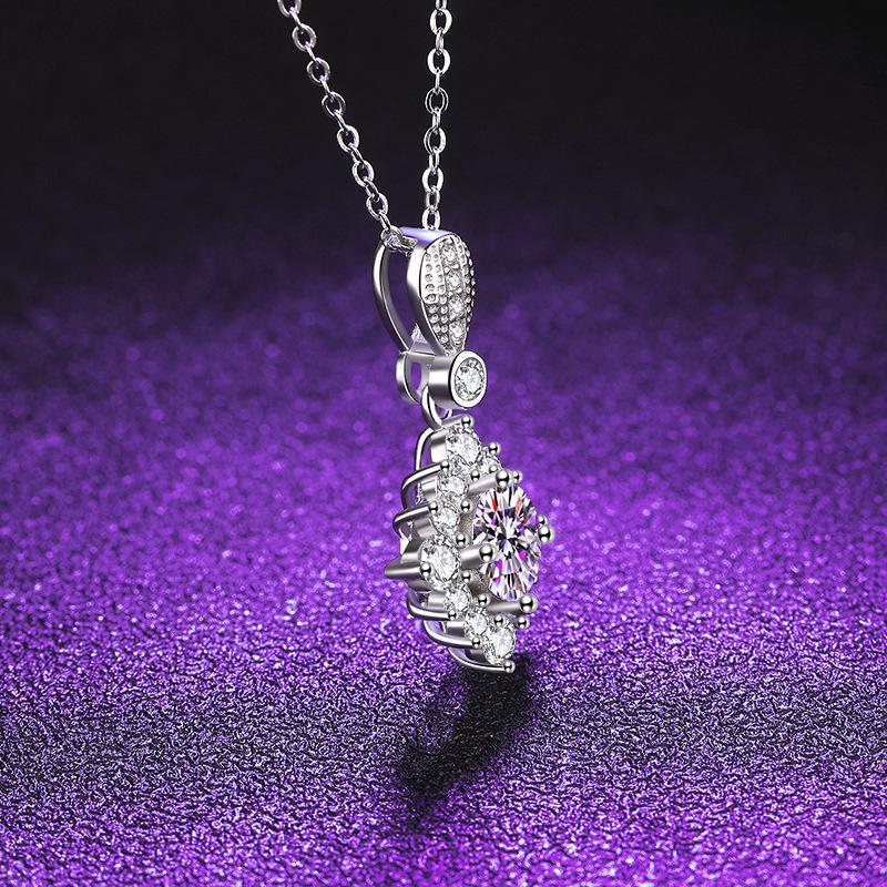 6.5mm Ornate Sunflower Halo Moissanite Pendant Necklace S925 Sterling Silver For Women