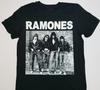 Mitglieder der Band Ramones Schwerer Baumwollstoff Schwarz Vollgröße Unisex T-Shirt MM075