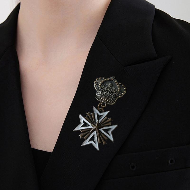 Antique Martial Enthusiast Badge Historical Value Collectible Emblem Badge Metal Pin for Clothes Decoration