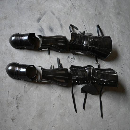 Średniowieczna Pełna Ochraniacz Nóg Ręcznie Robiona Zbroja Nagolenniki Zbroja Rycerska Kostium Ochrona Niestandardowa Zbroja Historyczna do Cosplayu Z Butami