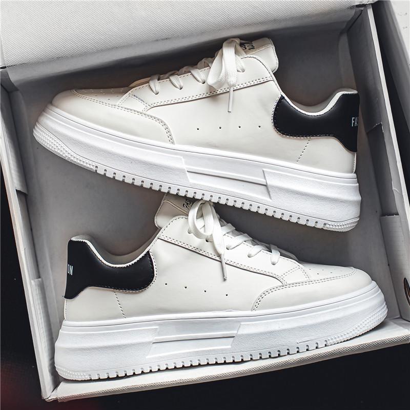 McQueen white shoes men's summer breathable trend versatile pure white board shoes youth leisure sports men's shoes summer