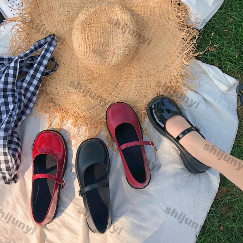 Fashion Women Single Shoe Spring New Red Flat Sole Mary Jane Shoe Leisure Comfortable Leather Square Toe Slip-on Shoes Zapatos Mujer