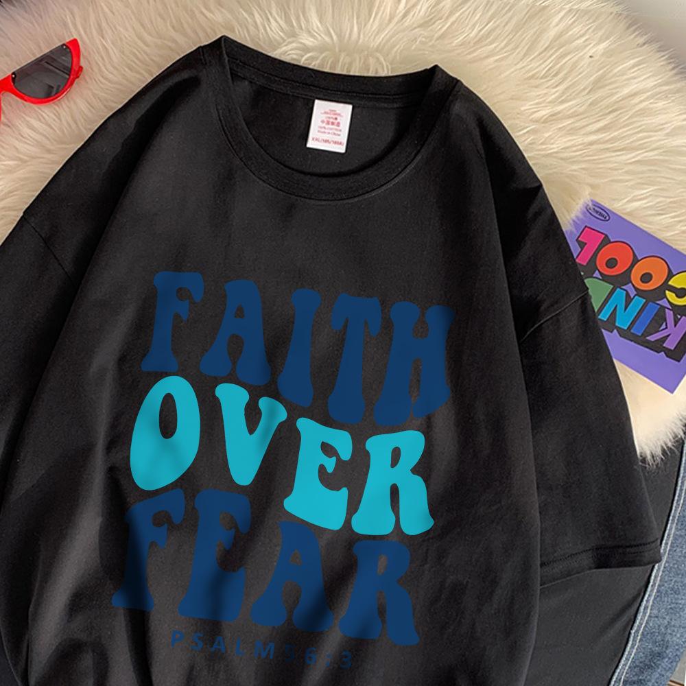 Мужская и женская футболка с принтом алфавита из хлопка — фото 10