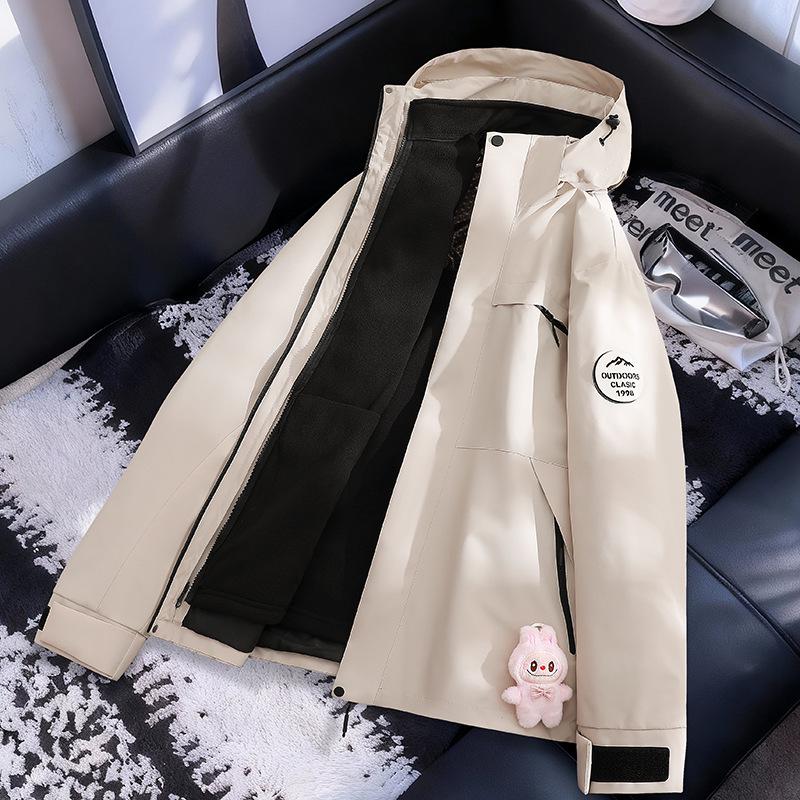 Unisex 3-in-1 Removable Mountaineering Jacket with Warm Fleece, Windproof and Waterproof, Customizable Logo