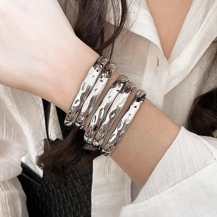 Five-Piece European & American Geometric Open Bangle Set: Minimalist, High-End Women's Jewelry