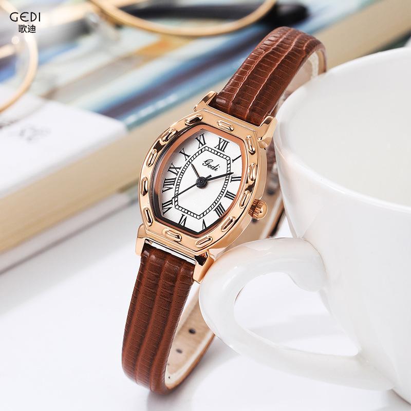 Retro Wine Barrel Type Women'S Watch Small Dial Roman Scale Belt Watch Women'S Quartz Watch